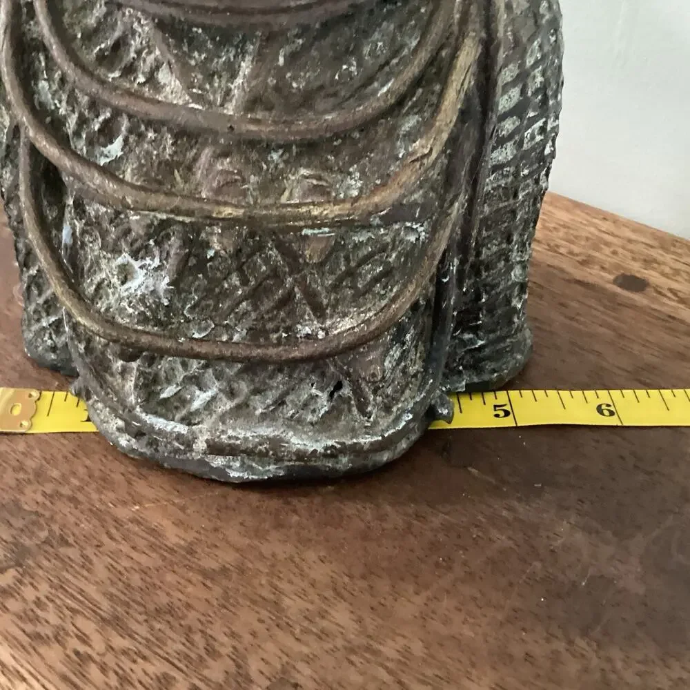 Cast Bronze Bust of King of Benin Nigeria African Antique vintage